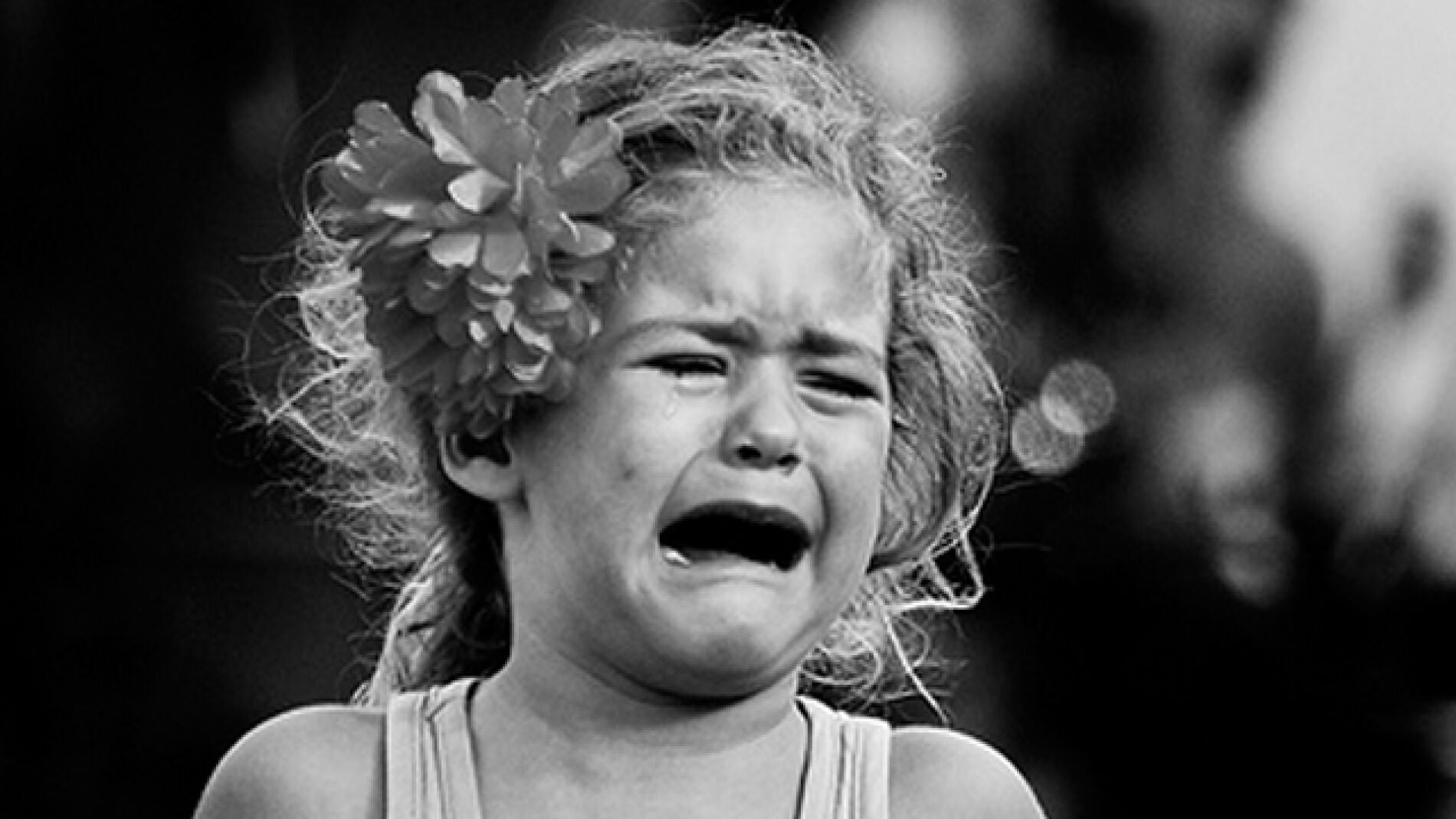 Ni&ntilde;a llorando