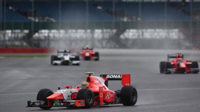 Razia gana a Valsecchi la batalla de Silverstone y se pone líder del Mundial