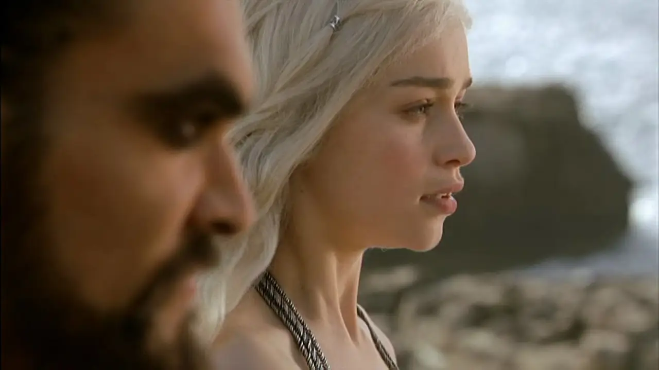 Daenerys Targaryen se casa con Khal Drogo