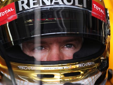 Vettel, con el casco dorado