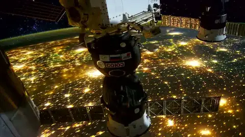 La Tierra de noche La Tierra de noche