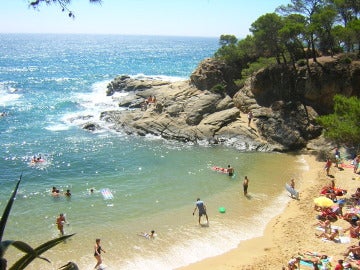 Una playa de la Costa Brava Una playa de la Costa Brava
