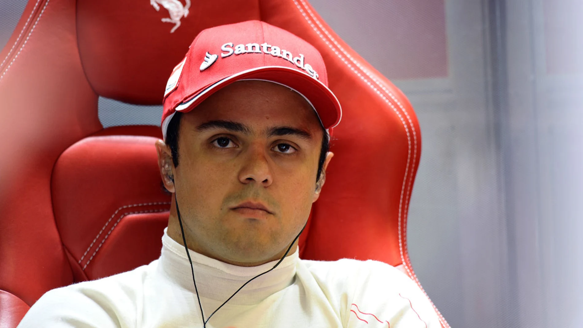 Massa en el box de Ferrari