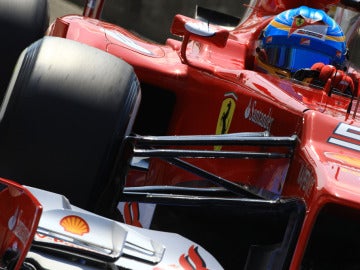 Alonso doma el Ferrari