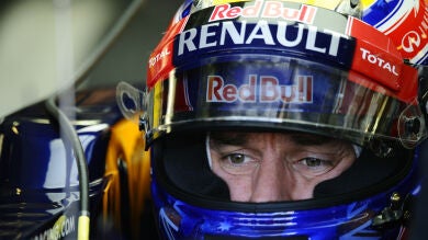 Sanción de cinco puestos a Webber y Rosberg por cambiar la caja de cambios