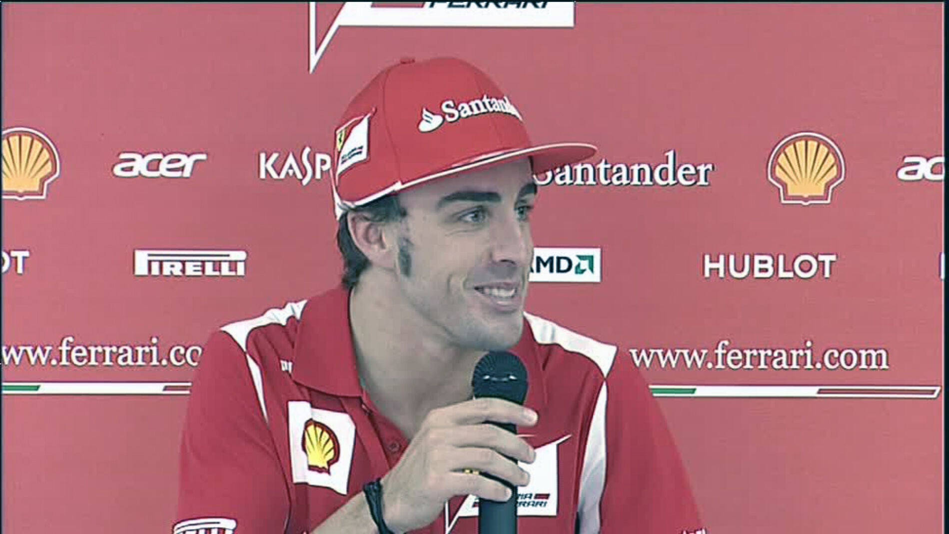 Alonso ante los medios