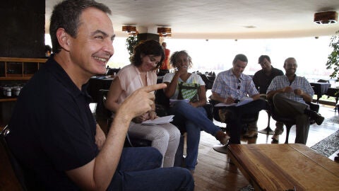 Jos&eacute; Luis Rodr&iacute;guez Zapatero durante la rueda de prensa