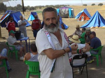 Sánchez Gordillo en una finca propiedad del Ministerio de Defensa Sánchez Gordillo en una finca propiedad del Ministerio de Defensa