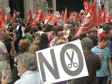 Protestas de funcionarios frente a Hacienda Protestas de funcionarios frente a Hacienda
