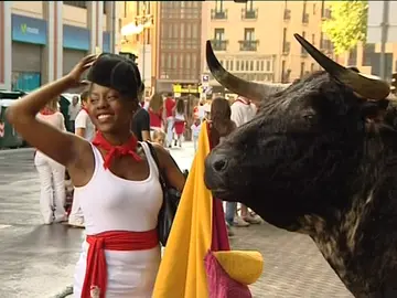 ¿Por qué gustan las fiestas españolas en el extranjero? ¿Por qué gustan las fiestas españolas en el extranjero?