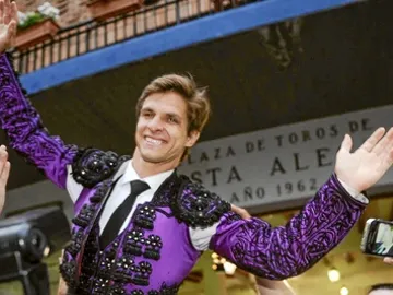 'El Juli' a hombros en Bilbao 'El Juli' a hombros en Bilbao