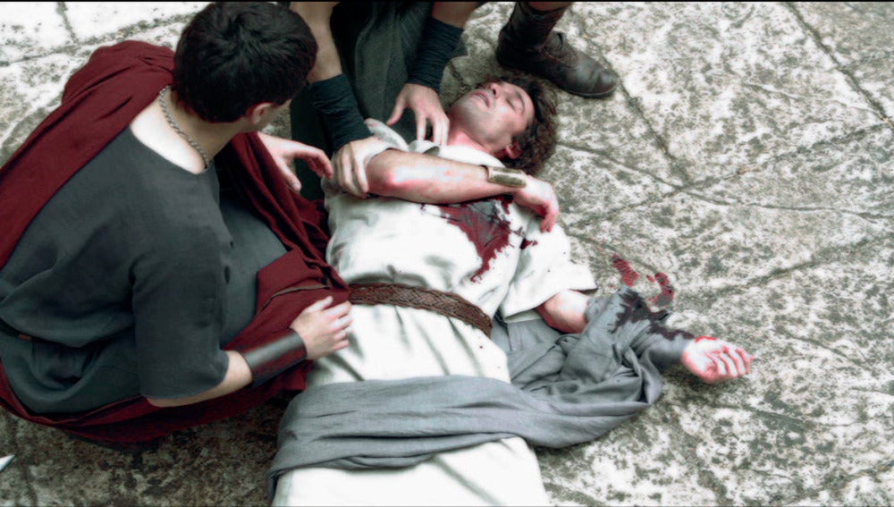 Fabio es asesinado por los hombres de Quinto