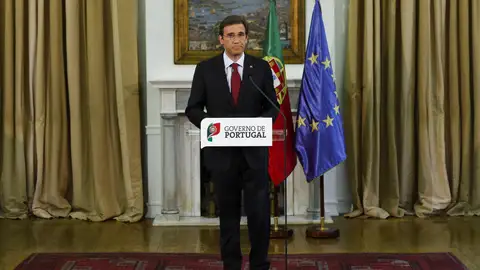 El primer ministro portugués, Pedro Passos Coelho, en rueda de prensa para anunciar las medidas El primer ministro portugués, Pedro Passos Coelho, en rueda de prensa para anunciar las medidas