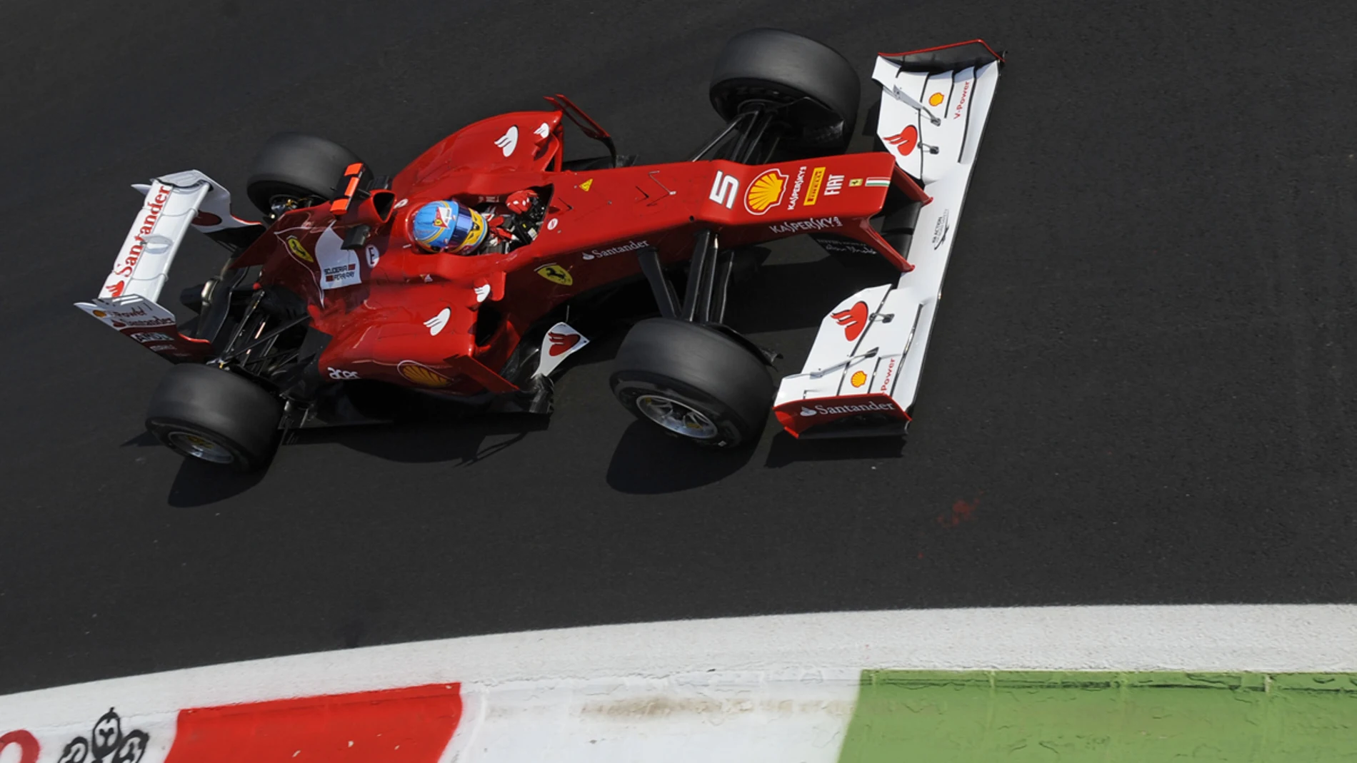 Vista aérea de Fernando en el Ferrari
