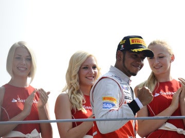 Hamilton gana en Monza