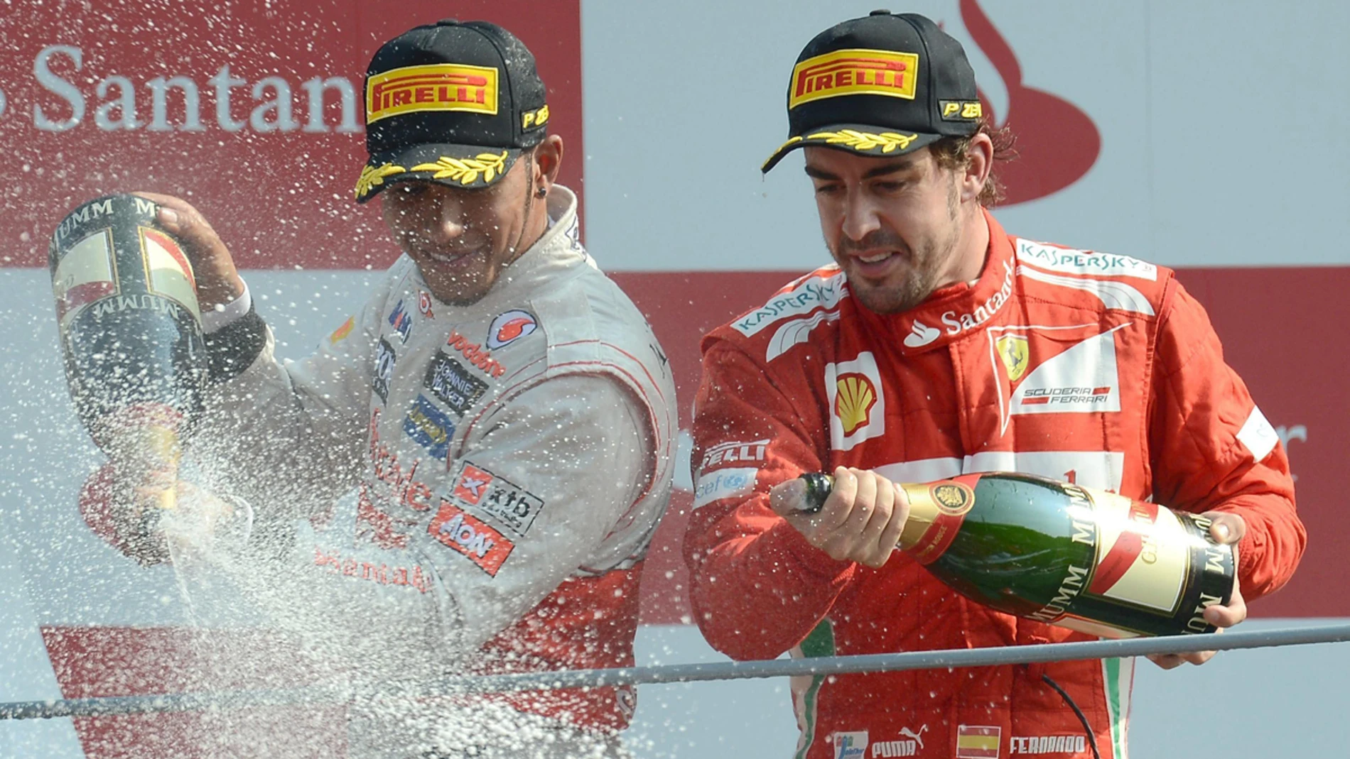 Hamilton y Alonso en el podio