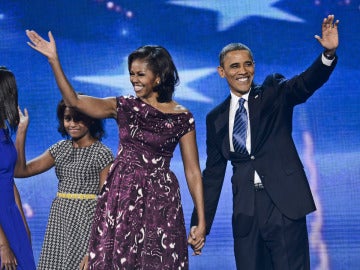 Obama con su mujer en la clausura de la convención del partido Demócrata