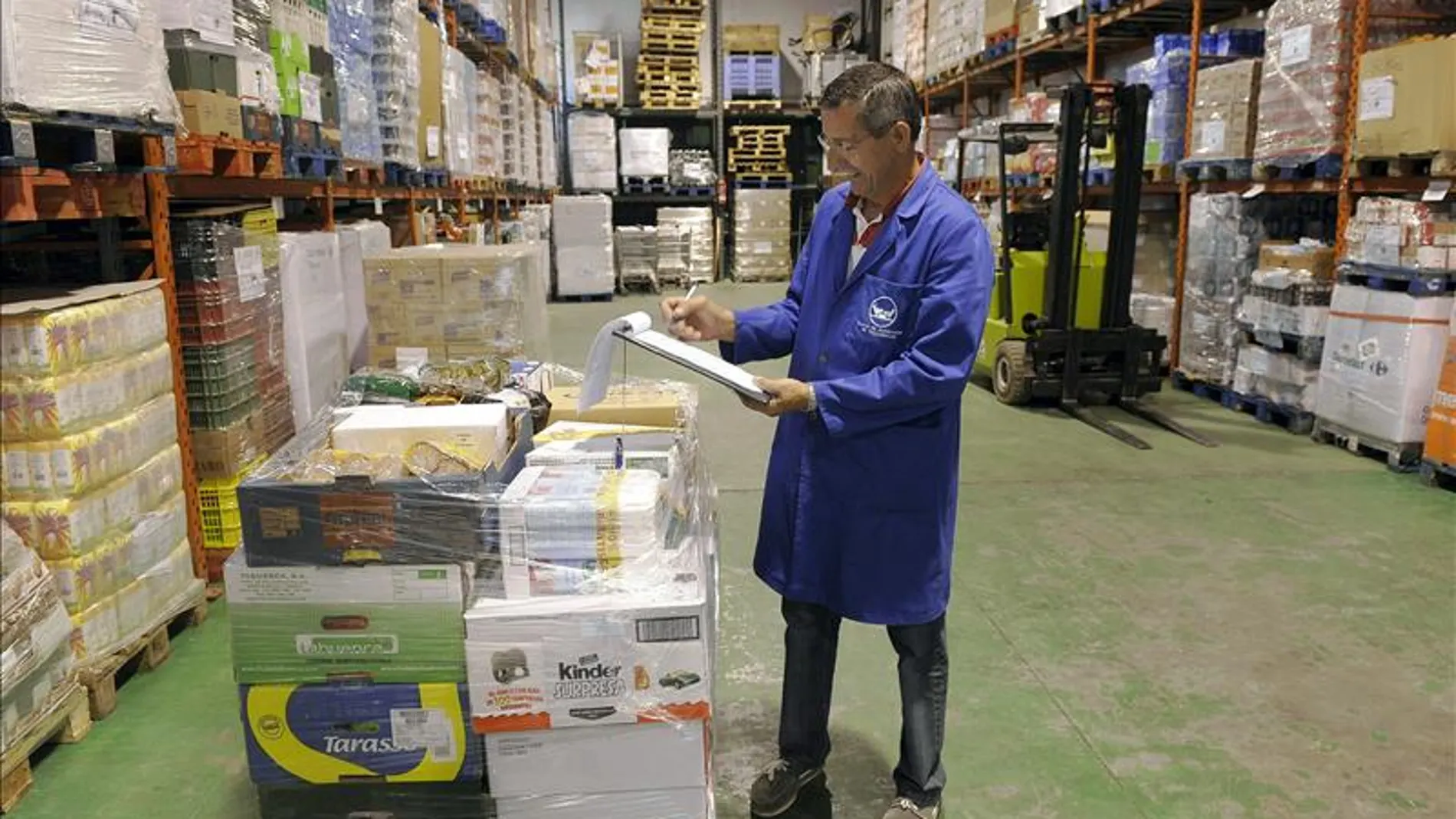 Un voluntario del Banco de Alimentos Un voluntario del Banco de Alimentos