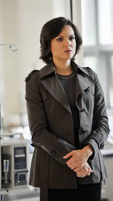 Lana Parrilla interpreta a Regina Lana Parrilla interpreta a Regina