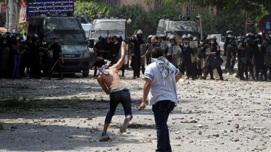 EEUU cierra su embajada en el Cairo por el clima de violencia que vive Egipto