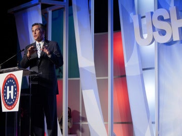Romney asegura en una entrevista que su campaña es para todos