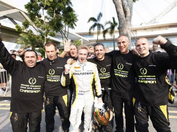 Valsecchi celebra el Mundial de GP2 Series