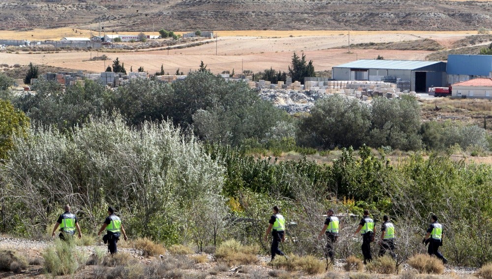 La Guardia Civil rastrea la zona donde ha sido encontrado el cadáver