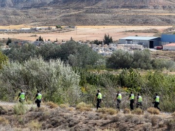 La Guardia Civil rastrea la zona donde ha sido encontrado el cadáver