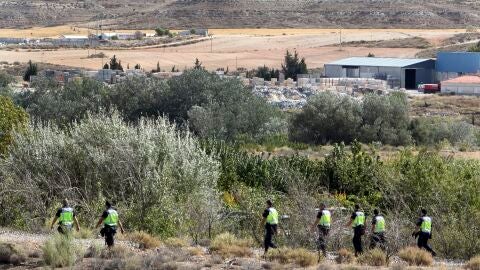 La Guardia Civil rastrea la zona donde ha sido encontrado el cad&aacute;ver