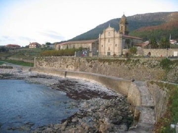 Monasterio de Santa María de Oia