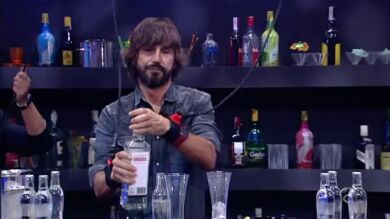 Santi Millan se convierte en barman para Alejandro Sanz