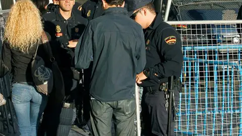 La Policía pide la identificación en el Congreso La Policía pide la identificación en el Congreso