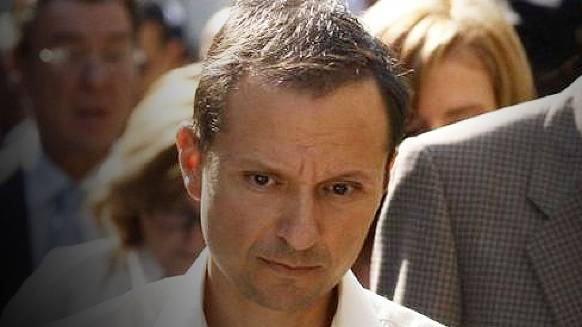 Bret&oacute;n: Enemigo P&uacute;blico