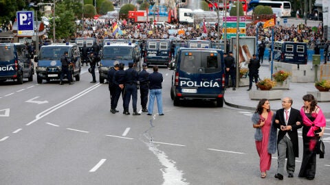 La Polic&iacute;a vigila la Plaza de Neptuno