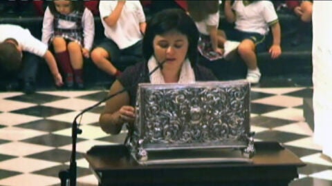 Ruth Ortiz durante la misa en homenaje a sus hijos