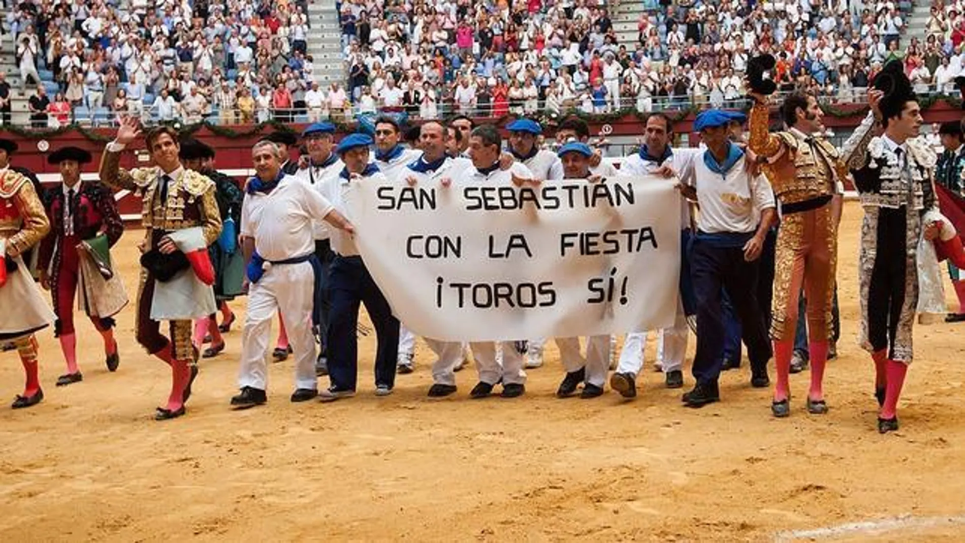 Plaza de toros de Illumbe, en San Sebastián. Plaza de toros de Illumbe, en San Sebastián.