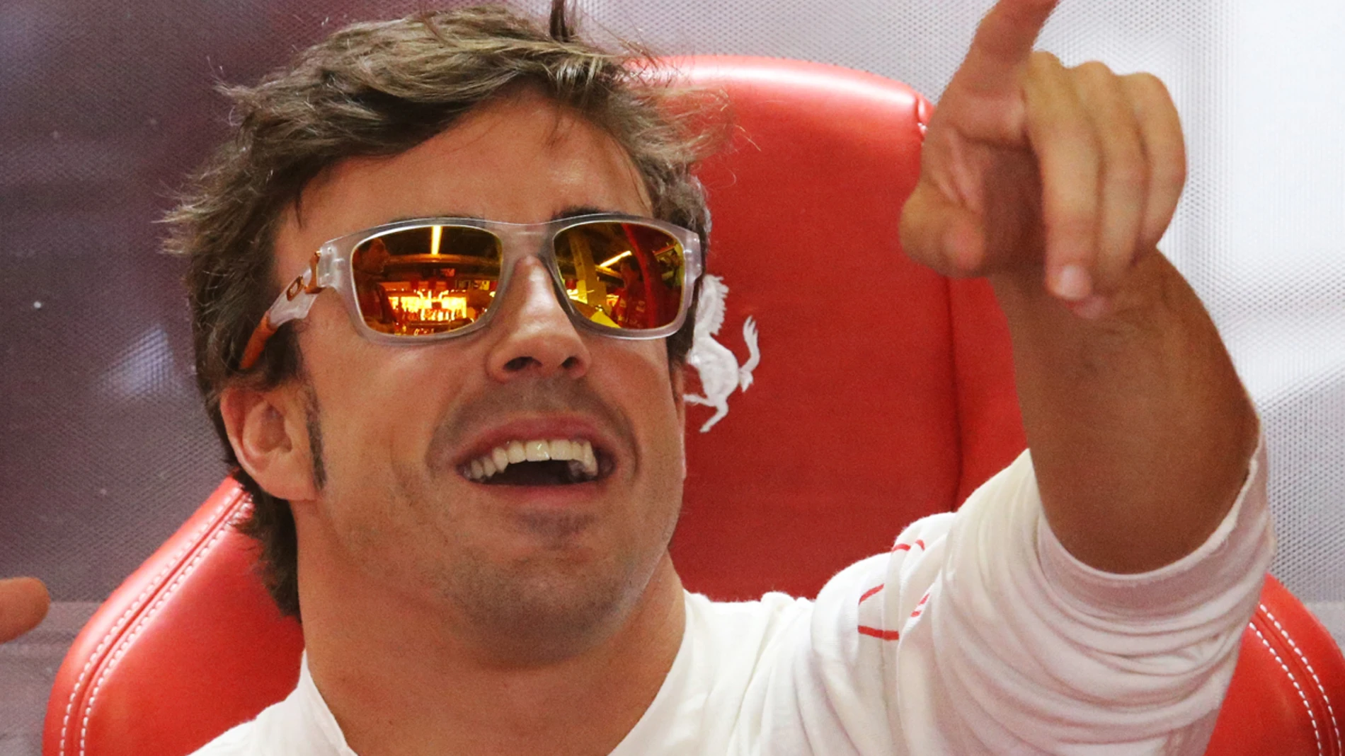 De risas con Alonso en Ferrari
