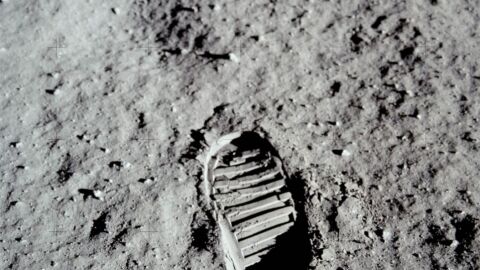 Huella de Neil Amrstrong en la luna