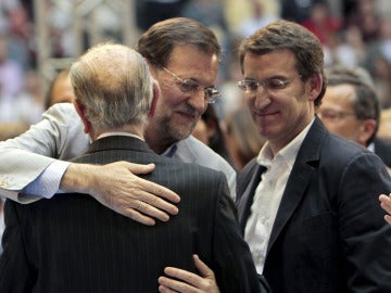 Rajoy saluda al expresidente de la Xunta Gerardo Fernández Albor