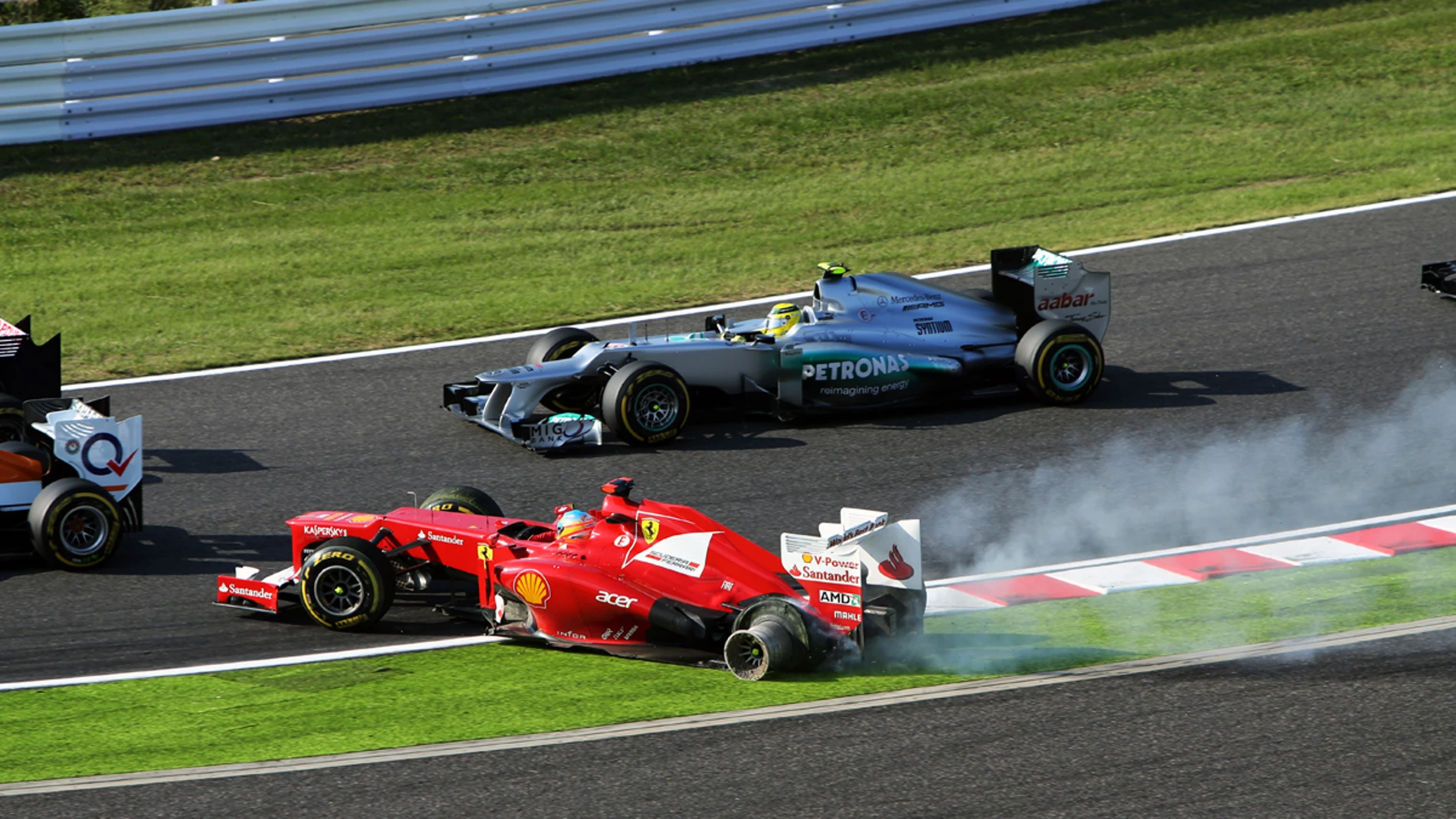 Alonso intenta volver a pista
