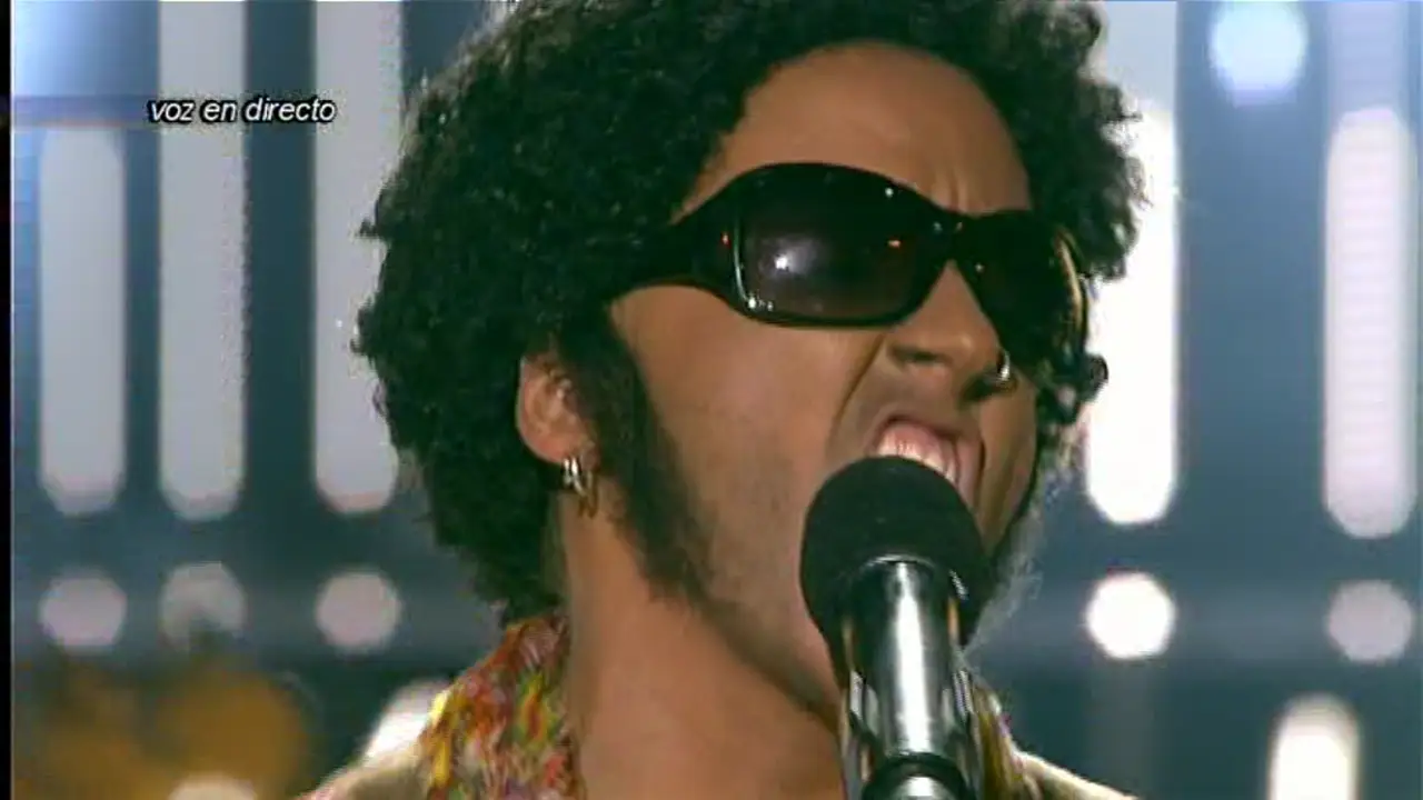 Anna Simon imita a Lenny Kravitz