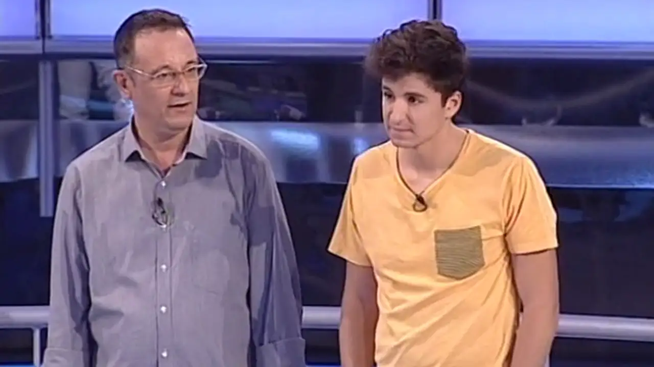Manuel y Daniel lo pierden todo por una señal de tráfico