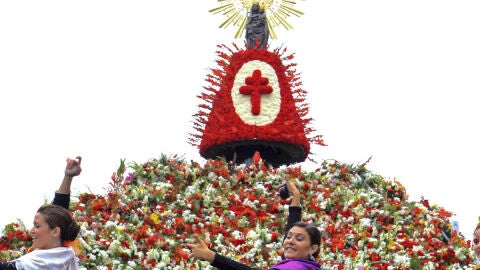 La Pilarica con su nuevo manto