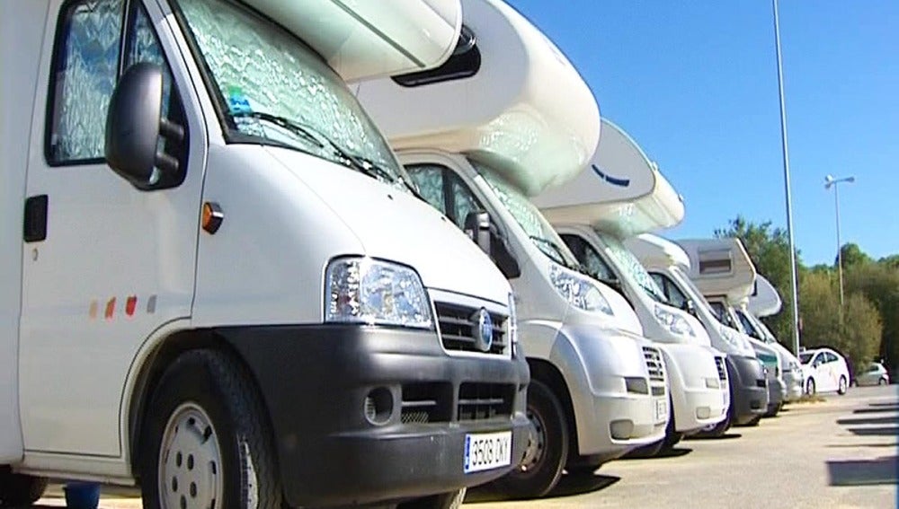  200 familias españolas viajan durante este puente a Sevilla en auto caravanas 