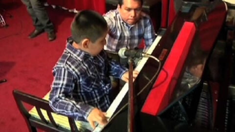 Ni&ntilde;o prodigio invidente
