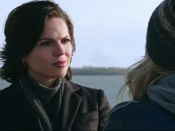 Regina destruye el escondite de Henry y Emma Regina destruye el escondite de Henry y Emma