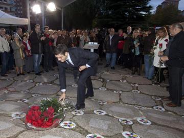 Patxi López ha cerrado su campaña con un homenaje a las víctimas de ETA