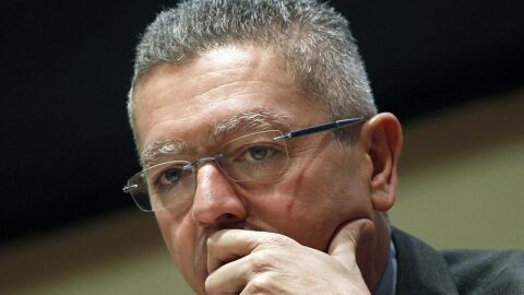 El ministro de Justicia, Alberto Ruiz Gallard&oacute;n, durante el acto de clausura del Congreso