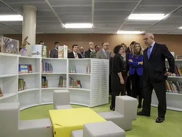 El ministro Wert inaugura una biblioteca en Burgos El ministro Wert inaugura una biblioteca en Burgos