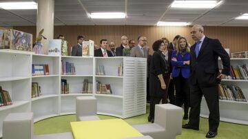 El ministro Wert inaugura una biblioteca en Burgos